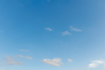 Fototapeta premium Bright Clear Blue Sky with Light Clouds