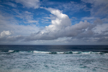 奄美大島の秋の海。