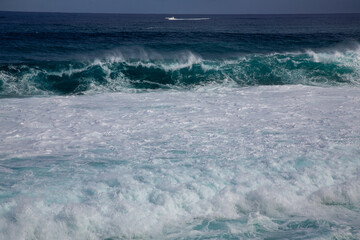 奄美大島の秋の海。