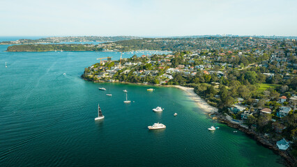 Obraz premium Scenic View of Cobblers Bay Sydney with Crystal Blue Waters
