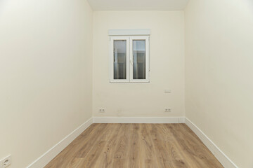 Spacious underground room with double height in some areas and skylights that enhance the feeling of spaciousness