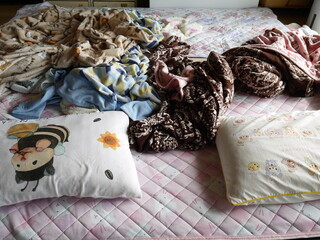 朝起きたばかりの布団