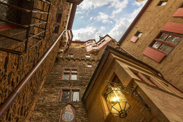 Mittelalterlicher Burghof Eltz