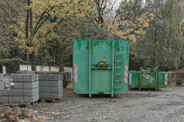 gr&uuml;ner Container
