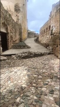 Puerta acceso Alcazaba de Badajoz Alpendiz 