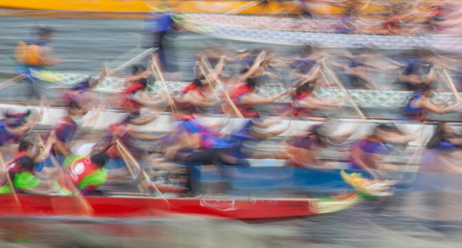 dragonboat competition motion blur