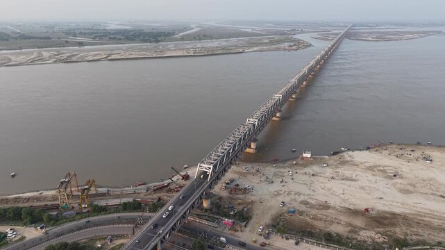 4K Drone Footage of JP Setu Digha&ndash;Sonepur Bridge in Patna, Bihar | Aerial View of Rail-Cum-Road Bridge Over Ganga River, India