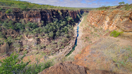 Breathtaking Porcupine George Lookout with narrow river channel and towering walls, QLD Australia