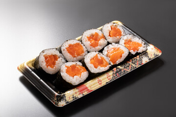 サーモン中巻き（サーモントラウト）