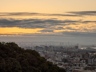 神戸岡本の高台から芦屋大阪方面の夜明け