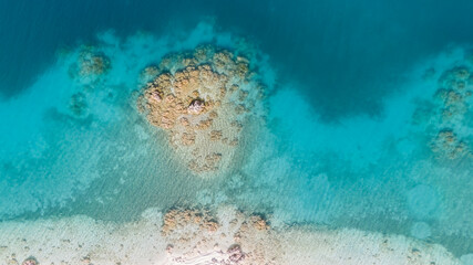  Stromatolite formation in the turquoise waters of Lake Salda. A unique geological formation...