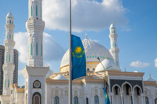 flag of Kazakhstan, white Khazret or Hazret (Hazrat) Sultan mosque