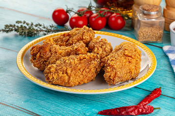 Golden crispy fried chicken wings