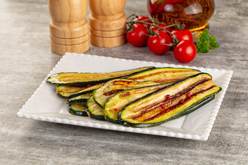 Grilled young zucchini for snack
