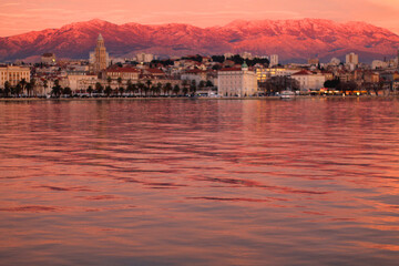 Naklejka premium Beautiful sunset over the sea in Split, Croatia.