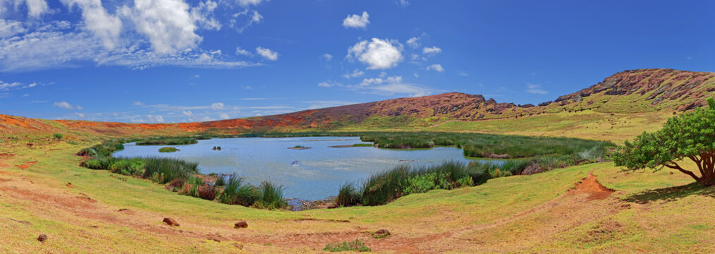 Rano Raraku, isla de Pascua, Rapa Nui, Chile
