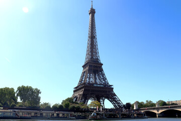 エッフェル塔（Eiffel Tower）