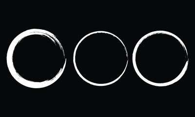 White Grunge Circle Ring Illustration on Black © Creative_Rasma