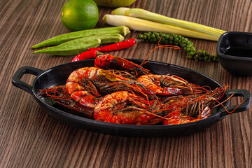 Roasted tiger prawns with garlic