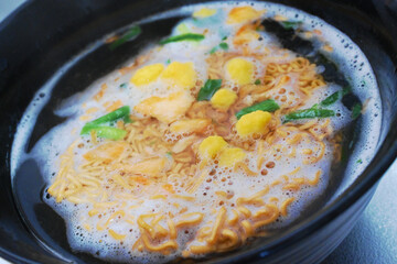 インスタントラーメン