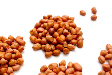 Raw peanuts with red skin