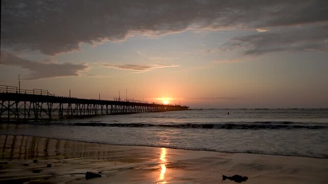 Atardecer en Muelle de Pacasmayo