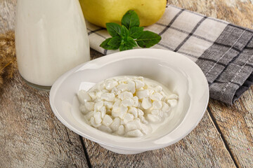 Grain cottage cheese with sour