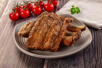 Steamed pork ribs with spices
