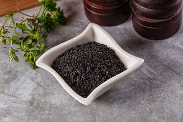 Black raw dry sesame seeds