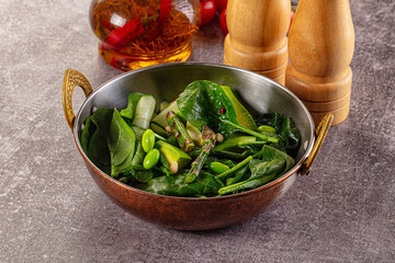 Vegetarian green salad with asparagus and avocado