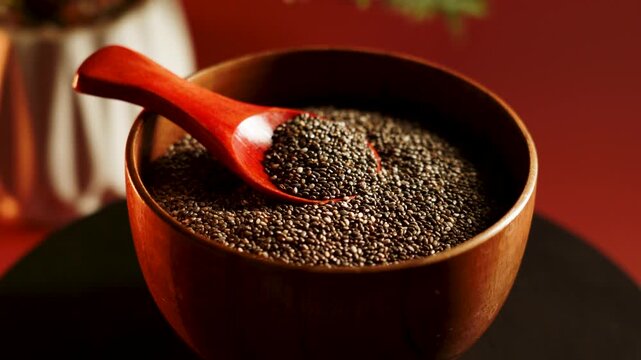 Discover the benefits and flavors of roasted chia seeds for your healthy snacks