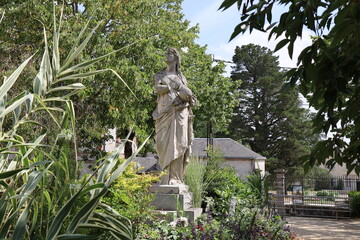 Square Bayard, parc public, ville de La Roche sur Yon, d&eacute;partement de la Vend&eacute;e, France