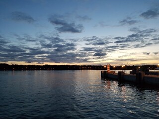 Fototapeta premium Evening in the city