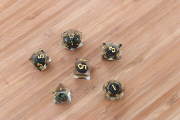 Clear Dice Overhead Bamboo 01