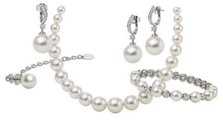 Fototapeta premium Pearl jewelry set with necklace, bracelet and earrings isolated PNG with Transparent Background