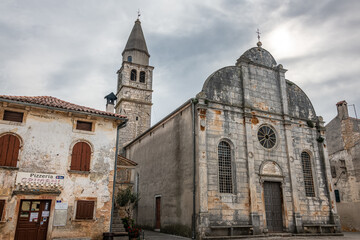 Parish Church of Annunciation in Svetvinčenat, Central Istria. It was built in the early 16th century and has a Renaissance trefoil facade made of domestic dressed stone. Croatia