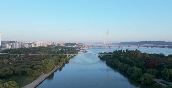 An aerial view of Seoul's Hangang River, Yeouido, and Seonyudo Park in autumn