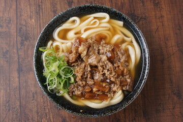 肉うどん　和食