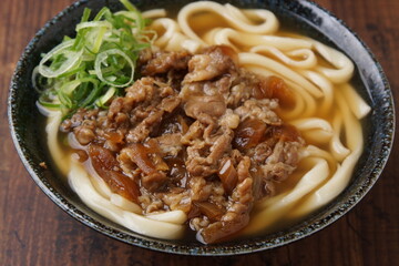 肉うどん　和食