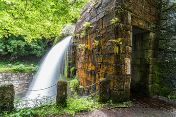 old water pump © 健太 石井
