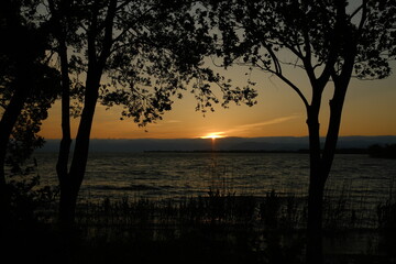 長浜、豊公園から見た琵琶湖