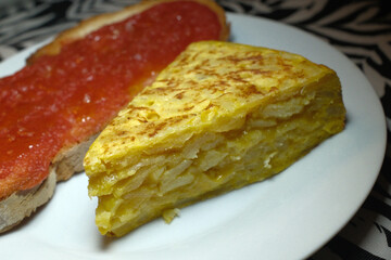 spanish egg omelette as typical lunch food