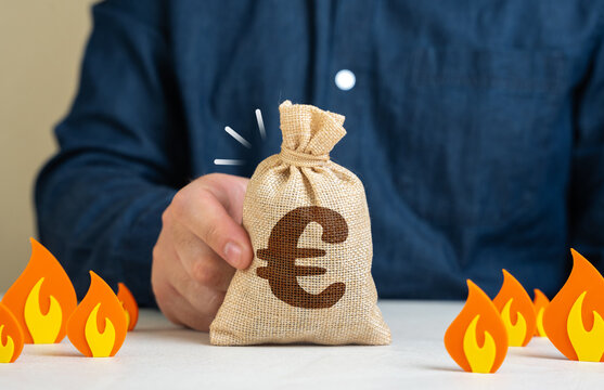 Use euro financial injections to extinguish the fire of the crisis. Save savings from depreciation, inflation and losses. Economic instability, hyperinflation risks, poor monetary policy - Powered by Adobe