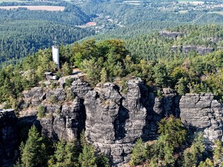 Gemeinde Gohrisch, Papstdorf, Papststein, Gipfel mit Turm, Sächsische Schweiz 2025