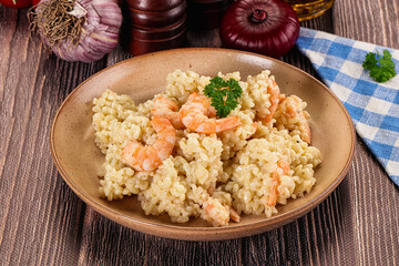 Gourmet risotto with prawn and cheese