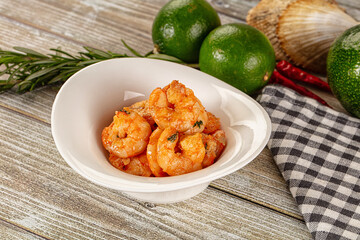 Roasted shrimps in the bowl