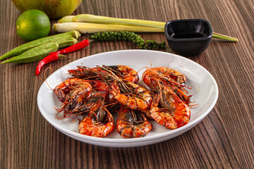 Roasted tiger prawns with garlic