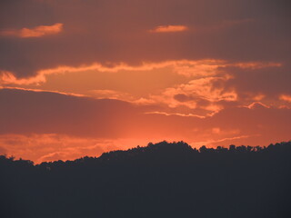Stunning Sunset,Landscape with Warm Sunlight,Golden Hour Sky with Vibrant Colors,Clear Sky over Natural Horizon