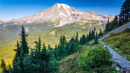 Stunning view of Mt Rainier from Pinnacle Peak trail at fall © PhotoSpirit
