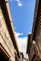 古民家の並ぶ古い路地